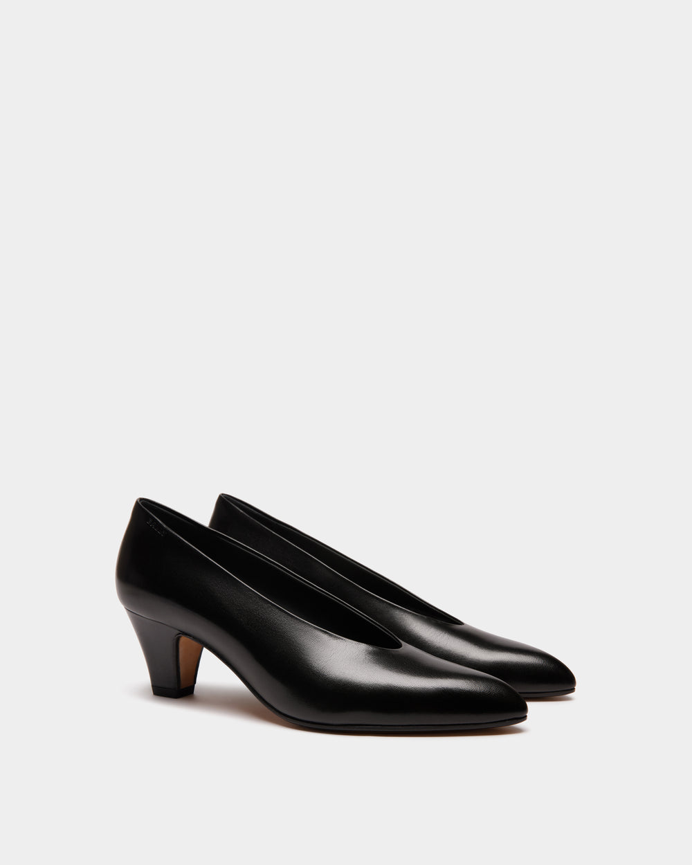 BALLY 黒 ポインテッドトゥ 37 BALLY 黒 ポインテッドトゥ 37 - 靴人気